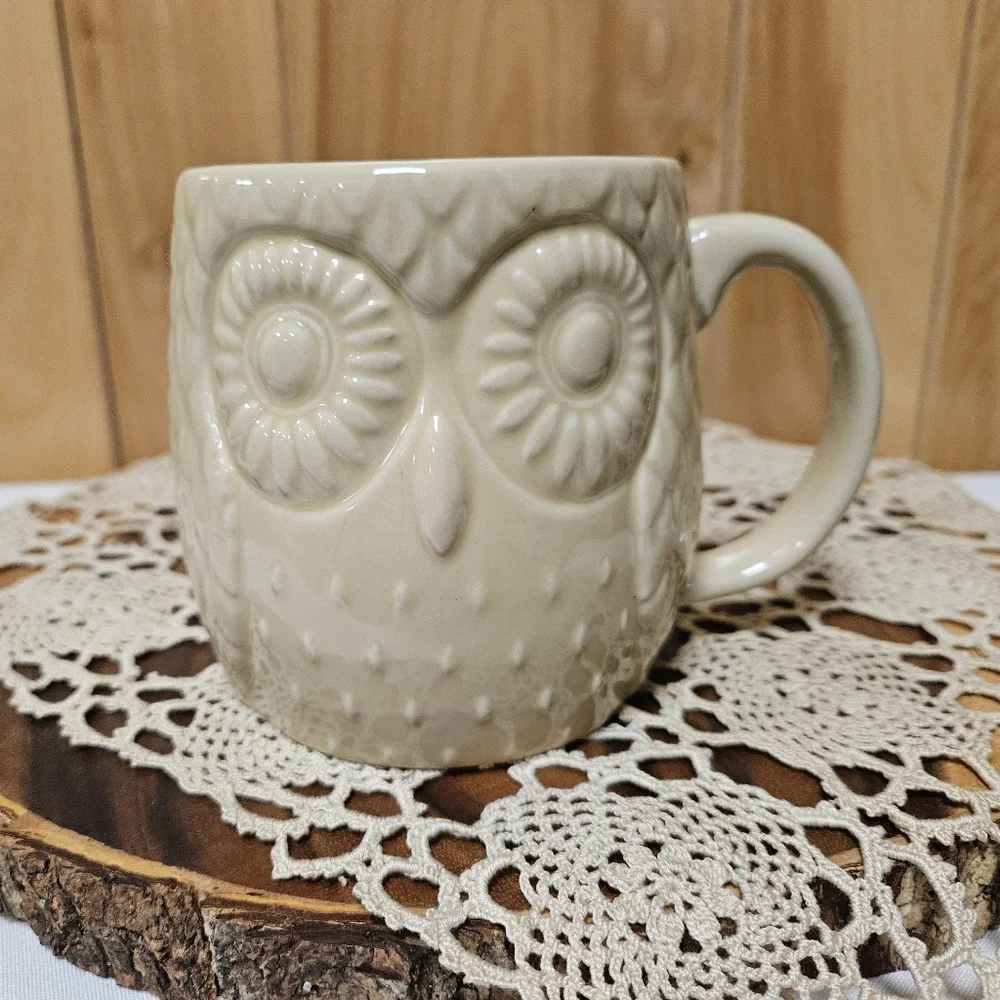 West Elm Tan Cream Owl Coffee Mug Large Embossed Ceramic Boho Farmhouse 16 Ounce